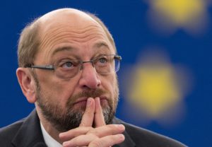 epa05603236 Martin Schulz, President of the European Parliament, delivers his speech before the Key debate about the Conclusions of the European Council meeting of 20 and 21 October, at the European Parliament in Strasbourg, France, 26 October 2016.  EPA/PATRICK SEEGER